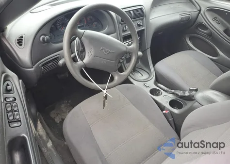 2004 Ford Mustang z USA, uszkodzony, nr VIN 1FAFP44654F232811